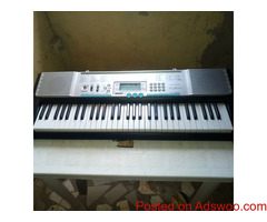 CASIO LK-220 PIANO/KEYBOARD FOR SALE