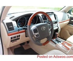 Selling 2013 Toyota Land Cruiser Base 4x4 4dr SUV