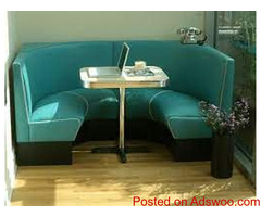 Find real metal banding with a chrome column base with our Diner tables and chairs