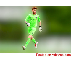 Defend Like a Pro with Our Goalkeeper Training