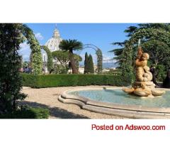 Find exclusively tailored tour of the Vatican City with well-renowned landmarks